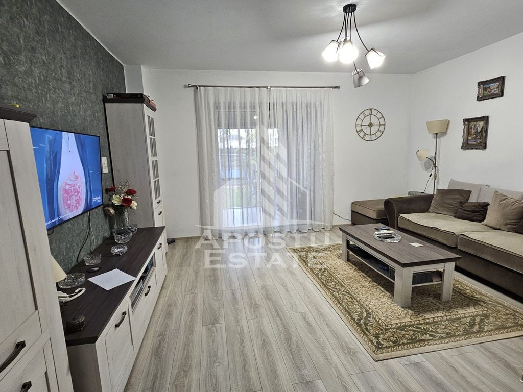 Triplex cu 3 camere, 2 bai, regim de inaltime P+1, Sanandrei