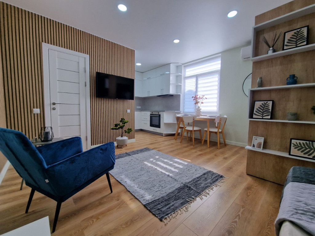 Garsoniera de inchiriat in zona P-ta Victoriei