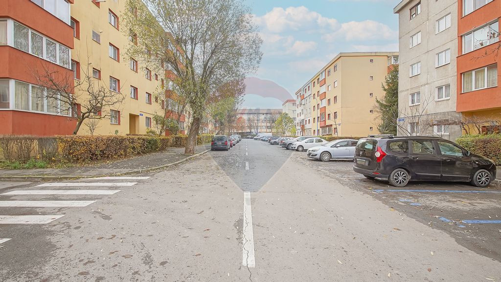 COMISION 0 | Apartament 3 camere de vanzare | De renovat ...