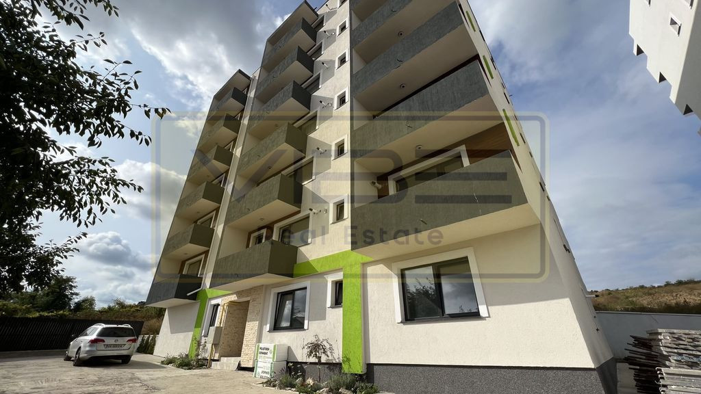 Apartament 2 camere open-space + Parcare, Bucium