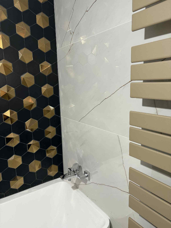 Apartament de 3 camere zona Calea Bucuresti