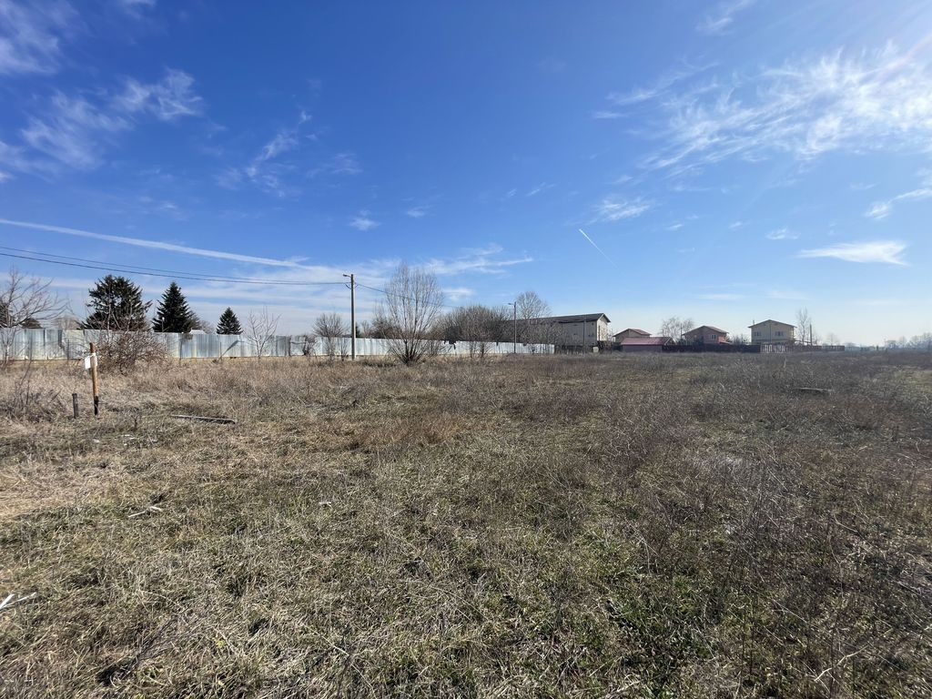 GIULESTI | Teren intravilan PUZ V3a2 3 loturi: 5500 + 180...