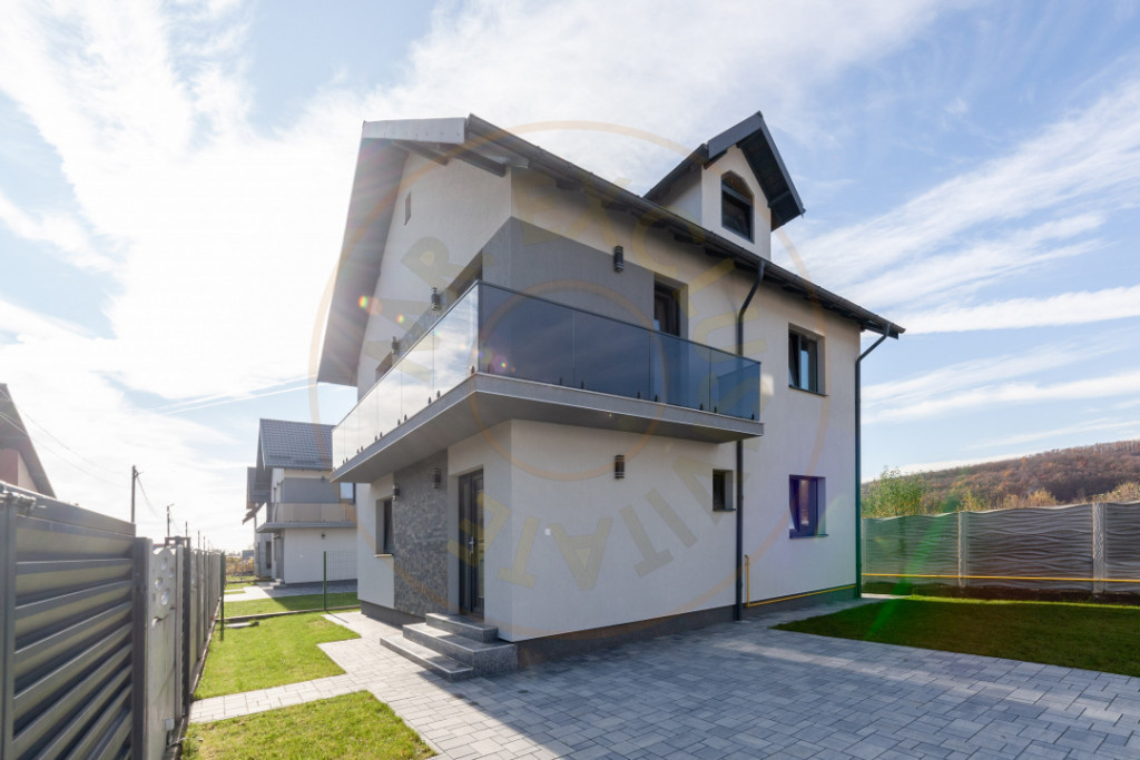 Case premium P+1 în Mărăcineni – Argeselu -