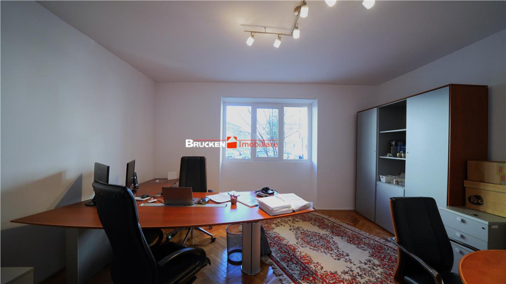 BIROU DE INCHIRIAT PE BD. MAGHERU - vizibilitate excelenta s