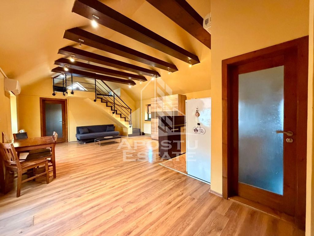 Apartament cu 3 camere, decomandat, zona Aradului