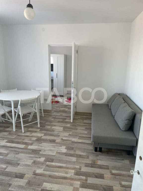 Apartament 2 camere cu balcon renovat zona Mihai Viteazul Si