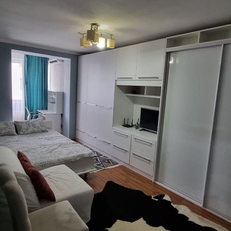 Garsonieră de inchiriat in zona Mihai Bravu