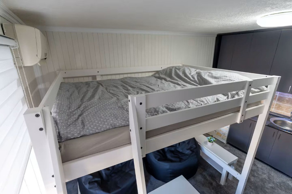 Garsoniera de inchiriat in zona Crangasi