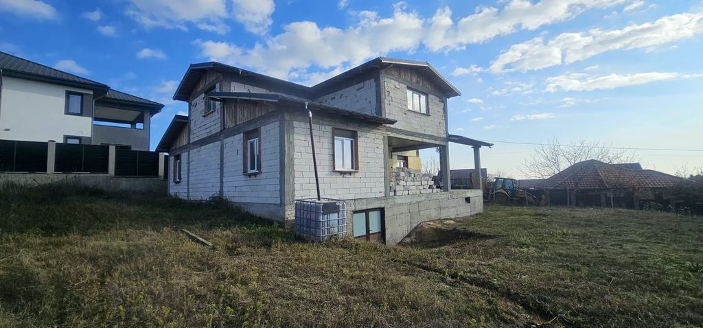 Casa la rosu Bariera, 211 mp, teren 896 mp, MAG Invest, 1...