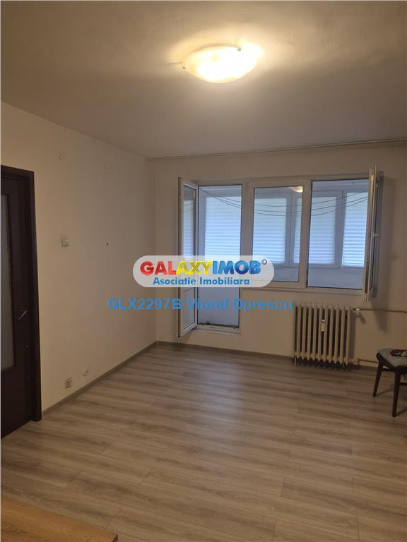 Apartament 2 camere, decomandat, renovat, Trapezului, Titan