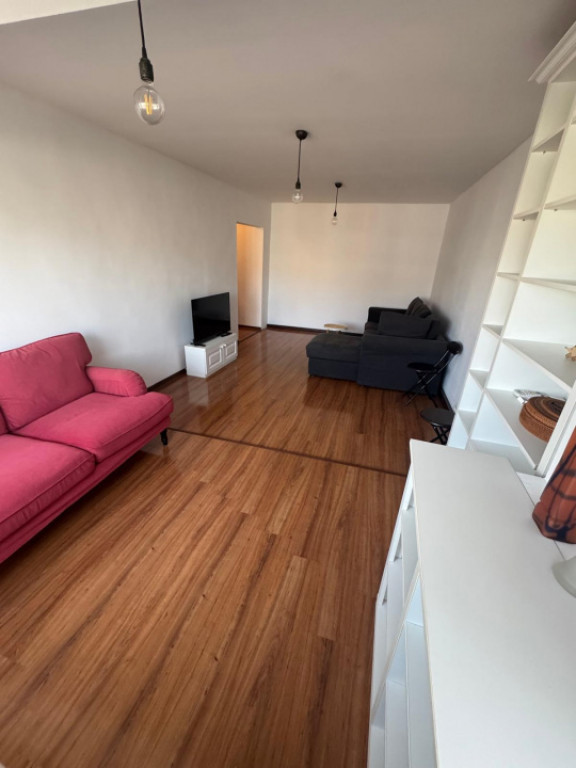 Apartament 3 camere zona Inel II - Dezrobirii