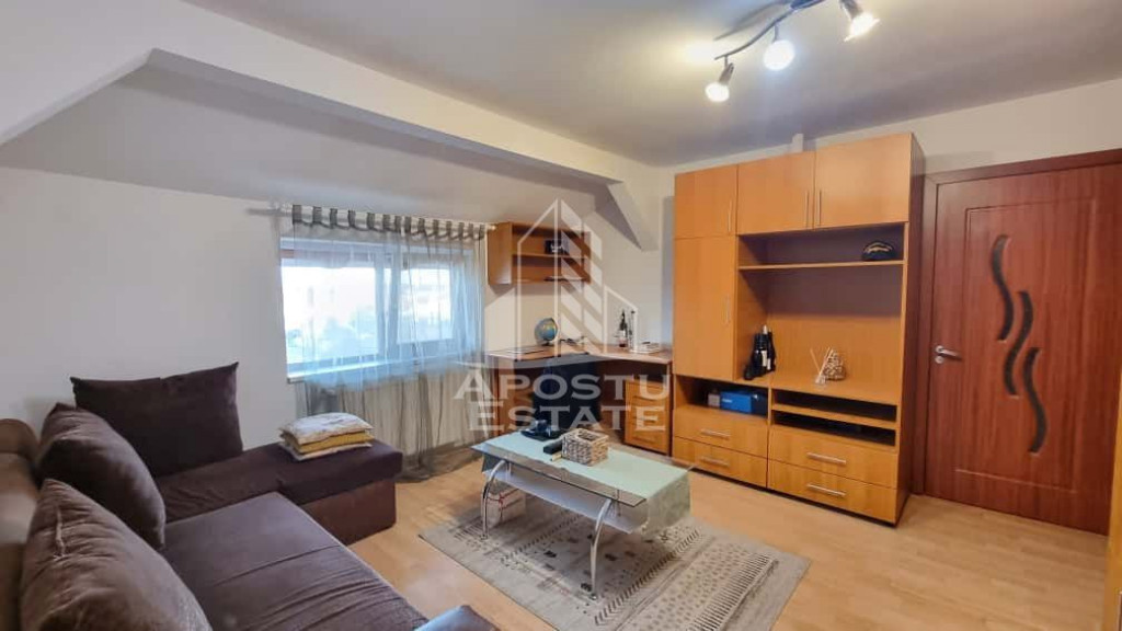 Apartament 2 camere, bloc anvelopat, zona Calea Aradului