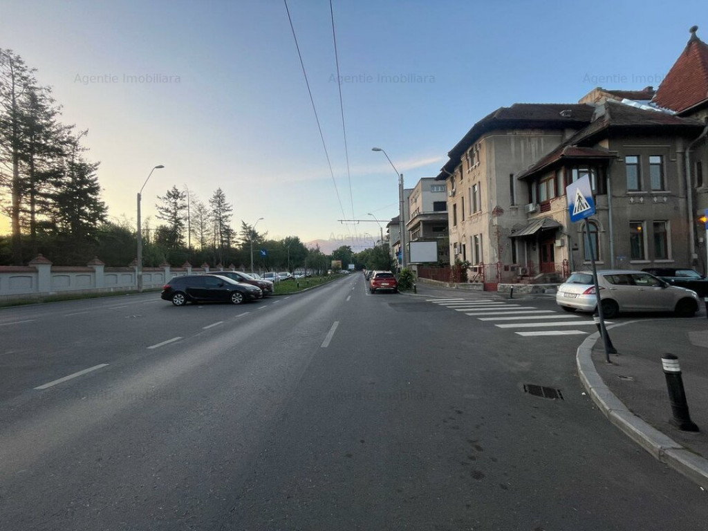 Garsoniera vis-a-vis de Palatul Cotroceni