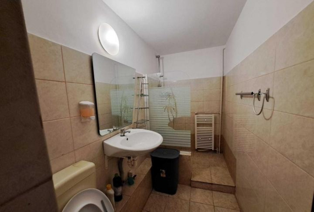 Vitan mall etaj 8 decomandata