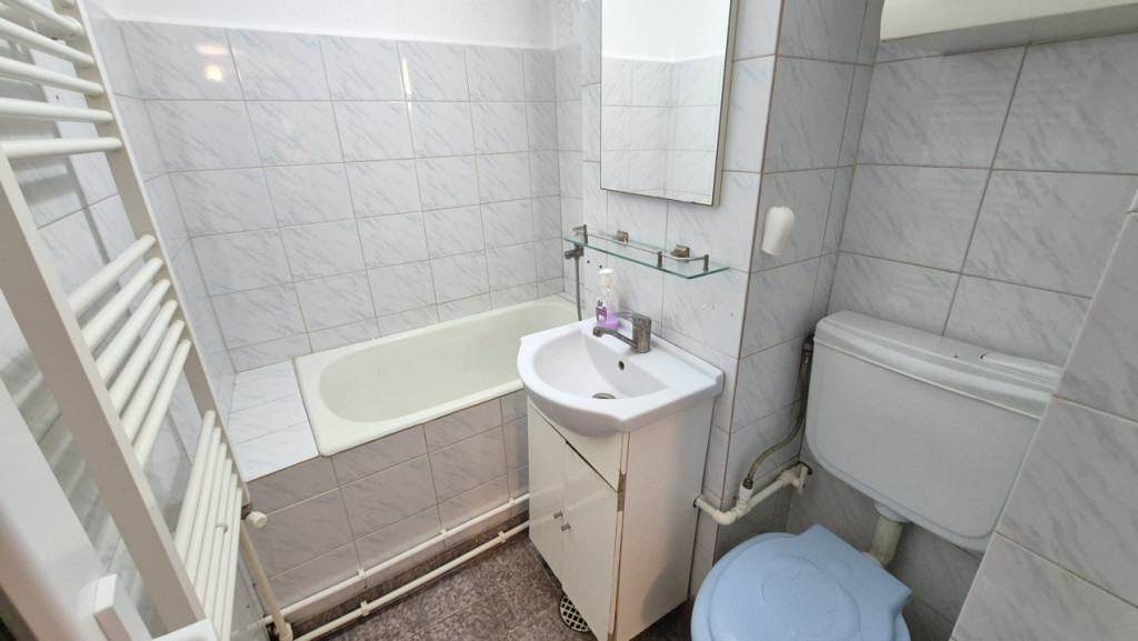 Apartament 2 camere, în Tg. Jiu, str. Mioriței