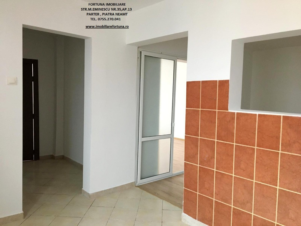 Apartament 3 camere, cu boxa, zona BCR
