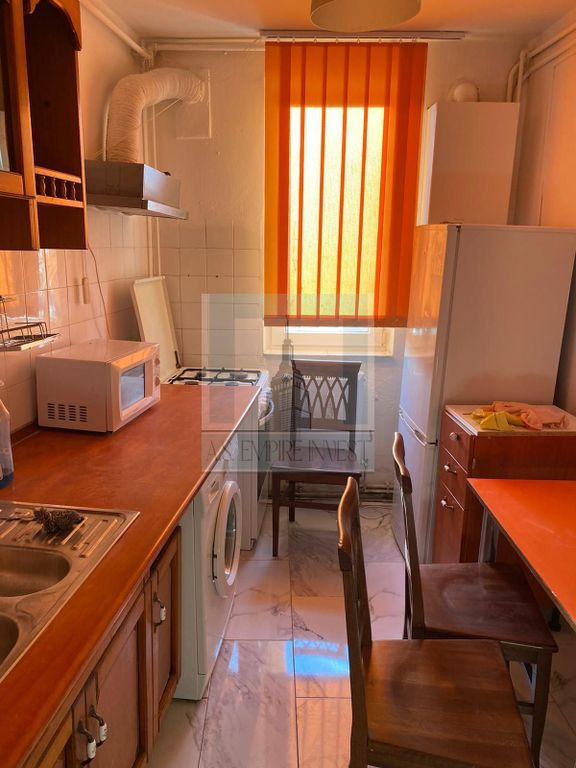 Apartament 2 camere mobilat/utilat - zona Astra