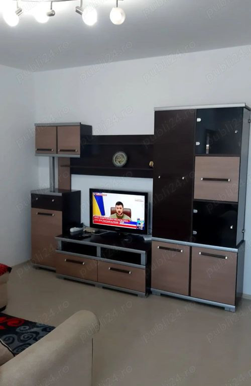 Apartament 2 cam Aparatorii Patriei.