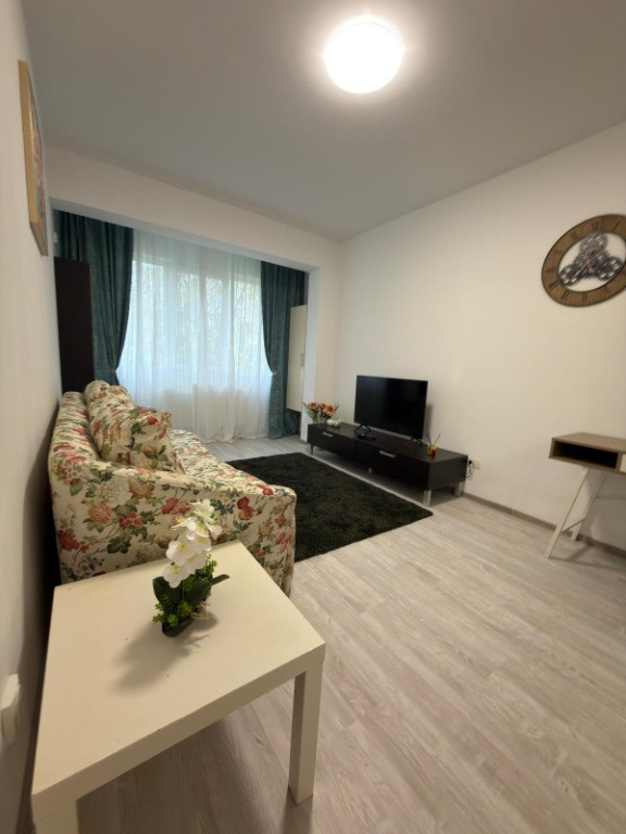 Metrou,garsoniera dubla,45m,luminoasa,linistita,Dimitrie Leonida