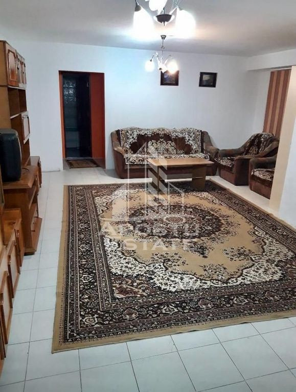 Apartament 2 camere,etaj 2, centrala proprie,zona Lipovei