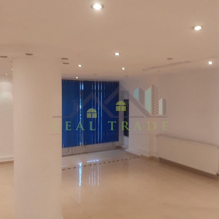 Apartament 3 camere bloc stalp zona Onix