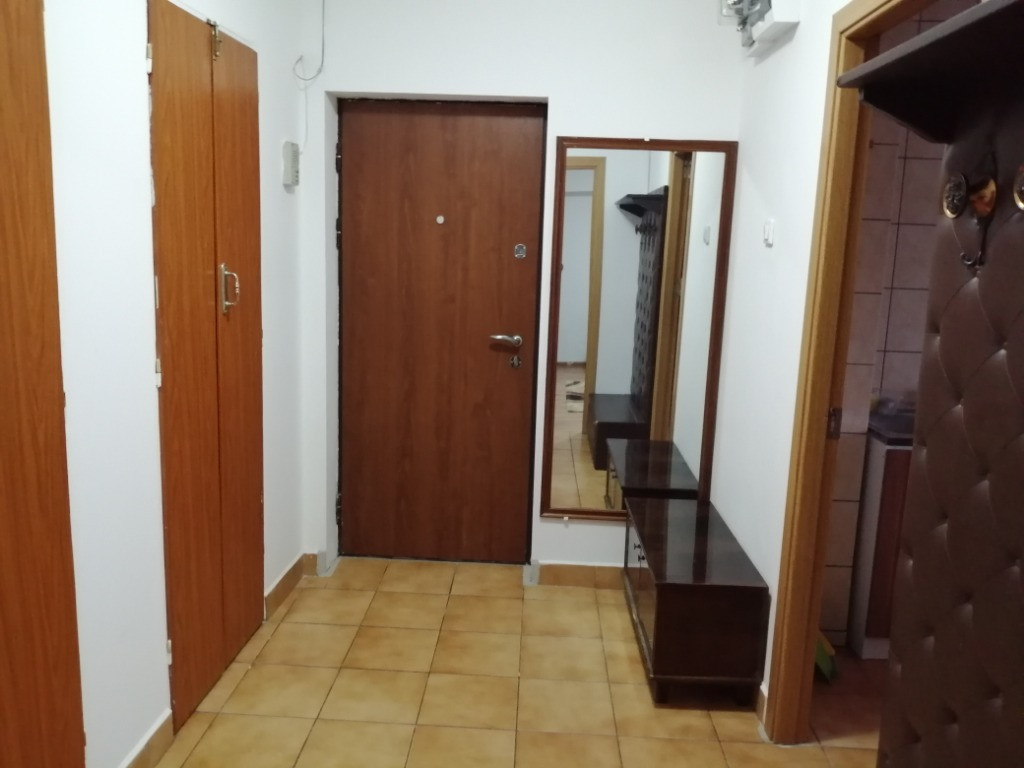 Ofer spre inchiriere apartament 2 camere - Piata Gorjului