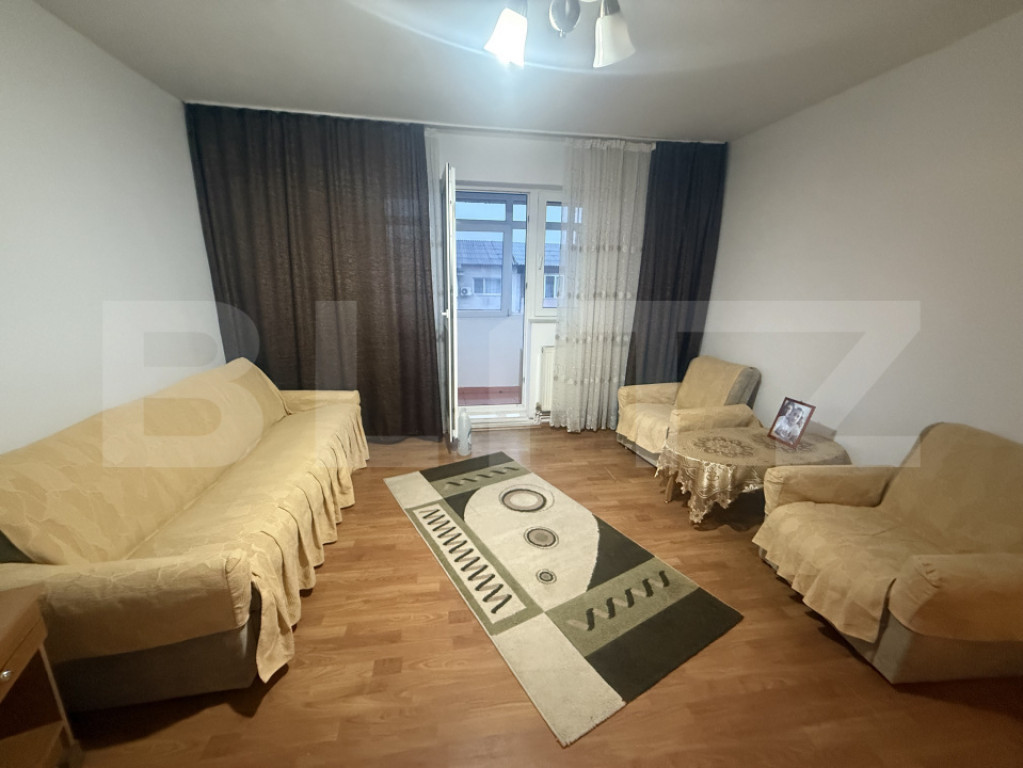 Apartament 3 camere, 58 mp, zona Micro 11