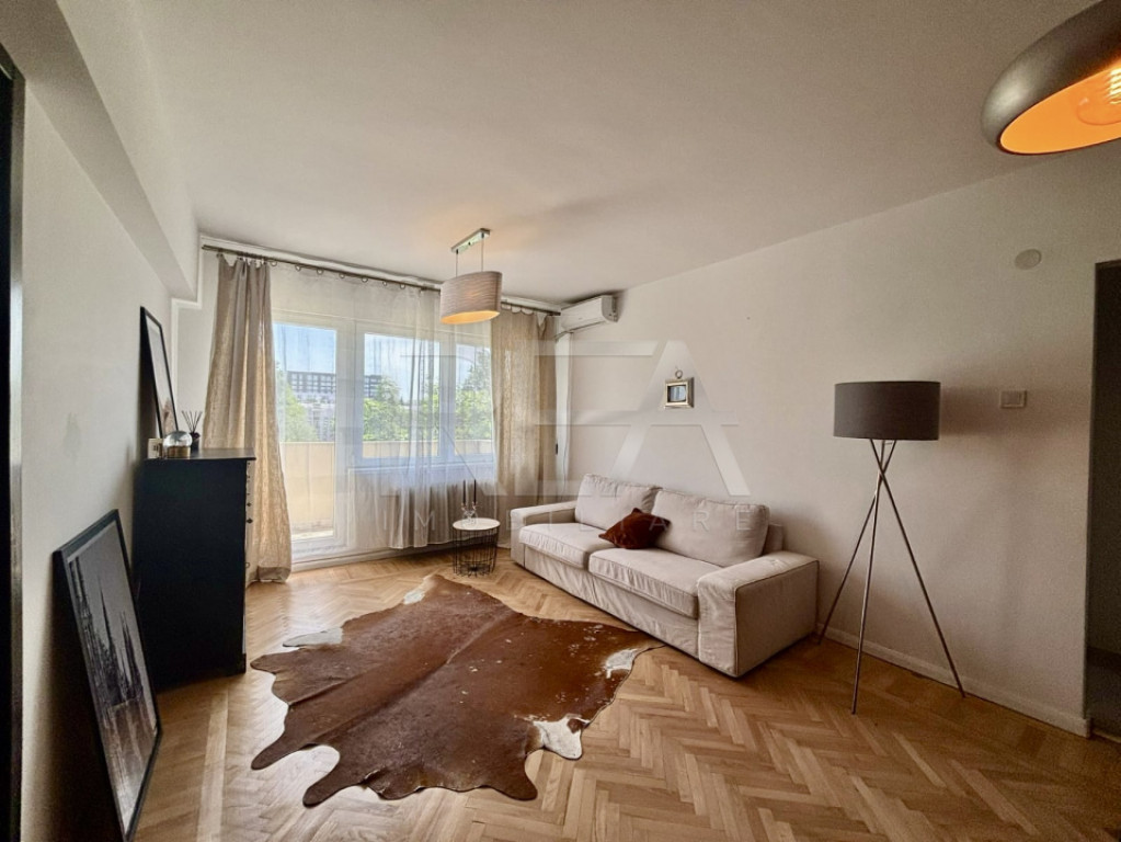 2 camere cu vedere la Parc Cinema Floreasca