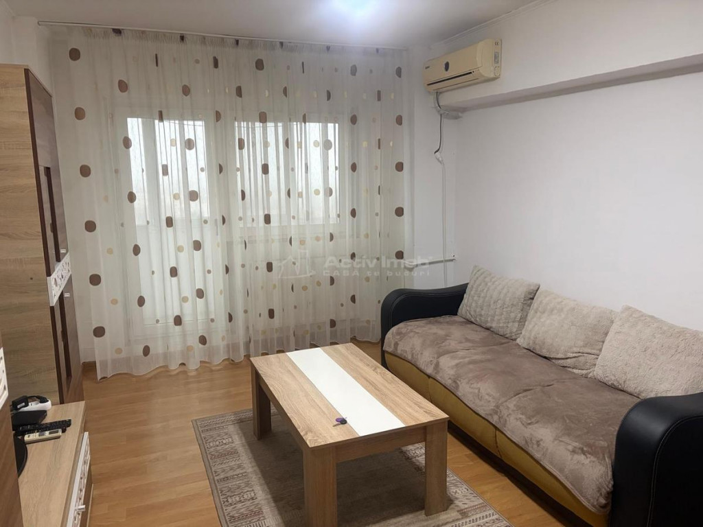 2 cam Calea 13 Septembrie apropriere Prosper Mall si Lic. Io