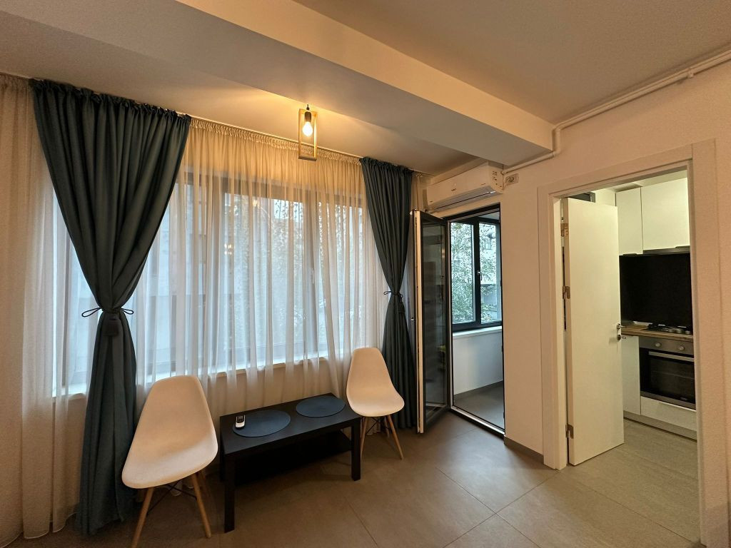 Garsoniera CF1 29mp + loc de parcare, Str. Gura Siriului/...