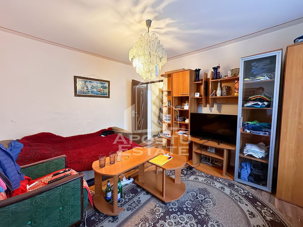 Apartament 2 camere | Etaj 3 din 4 | Izolat interior | Zo...