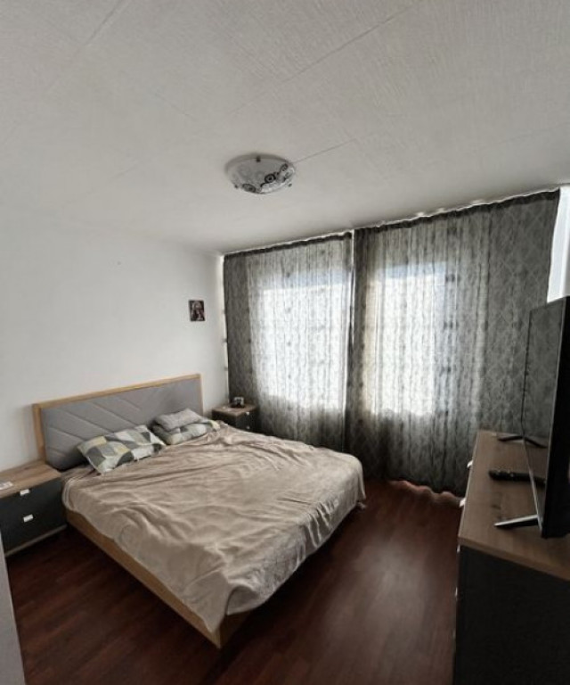 Apatament de 2 camere-Astra ( Orientare optima, renovat )