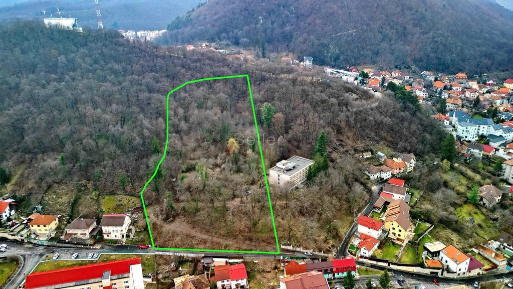 Teren Intravilan Centrul Civic