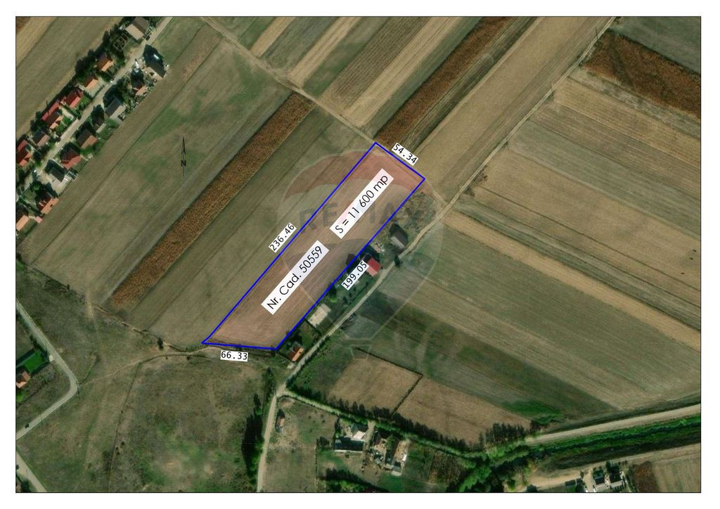 Teren intravilan de vânzare, 11.600 mp – Tărian, Giri...