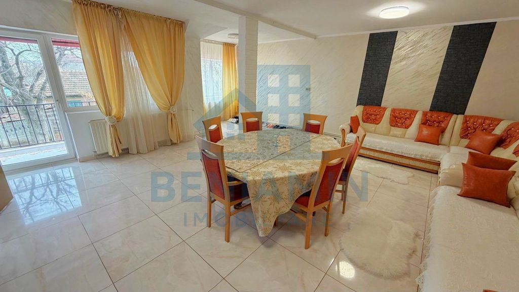 Vila P+1 cu 4 camere 120mp Catargiu -centrala -an 2013