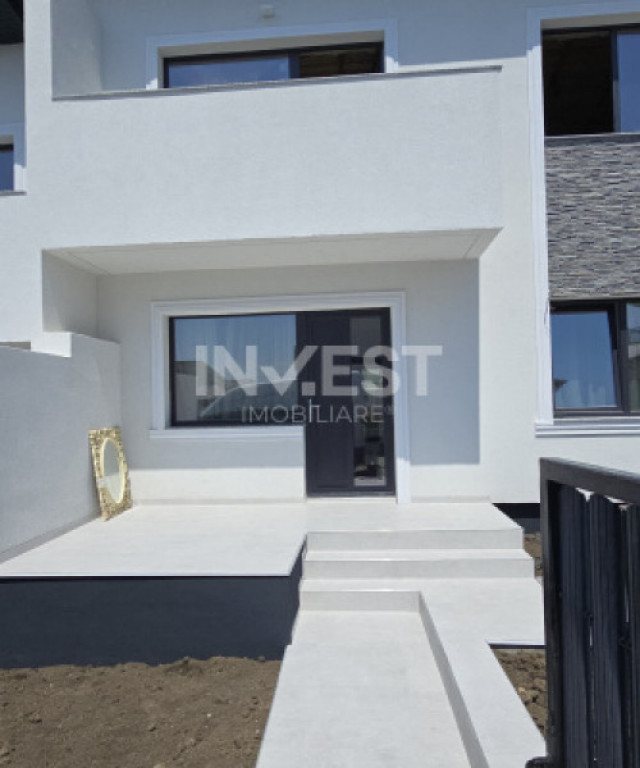 Casa , 40 mp+ 16 mp anexa-3 camere , 130 mp de teren, Nicoli