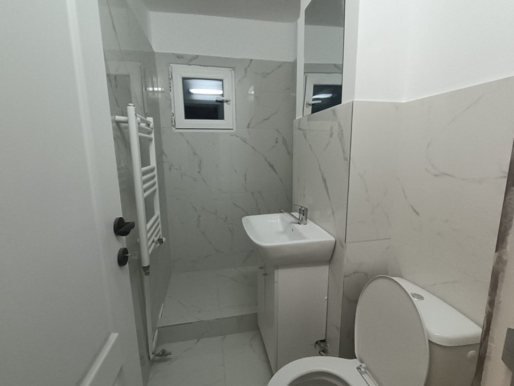 APARTAMENT 2 CAMERE, RENOVAT MIRCEA CEL BATRAN