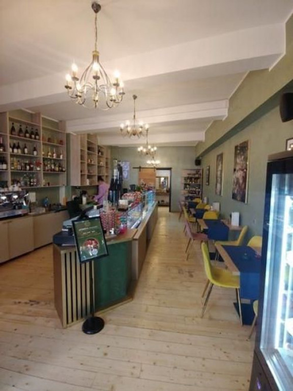 Spații comerciale ultracentral / afacere la cheie