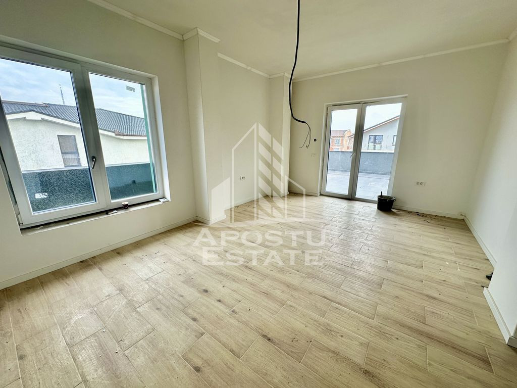 Apartament cu 4 camere, terasa de 30 mp, zona Planetelor ...