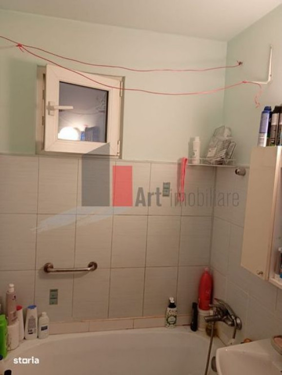 Vânzare apartament semidecomandat 2 camere Bd. Obregia