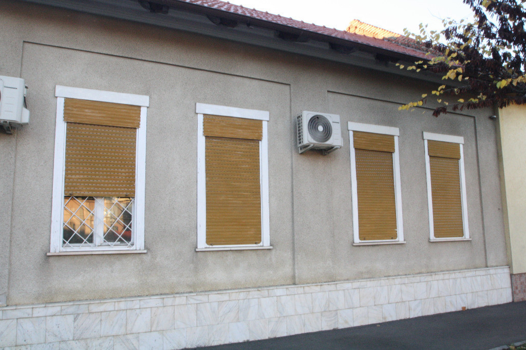 Proprietar vand 2 case alaturate Zona Fratelia Timisoara Timis