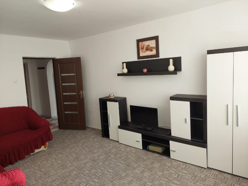 Cornișa, Apartament 2 camere, decomandat, direct proprietar