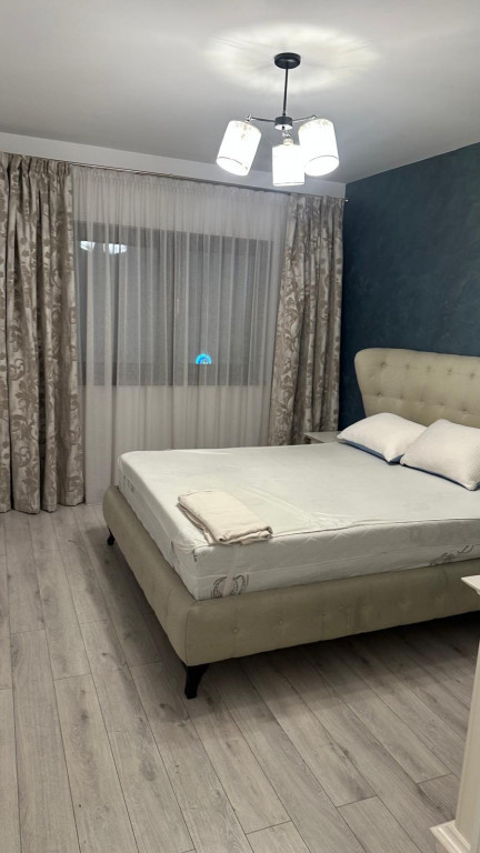 Apartament 3 camere bulevard