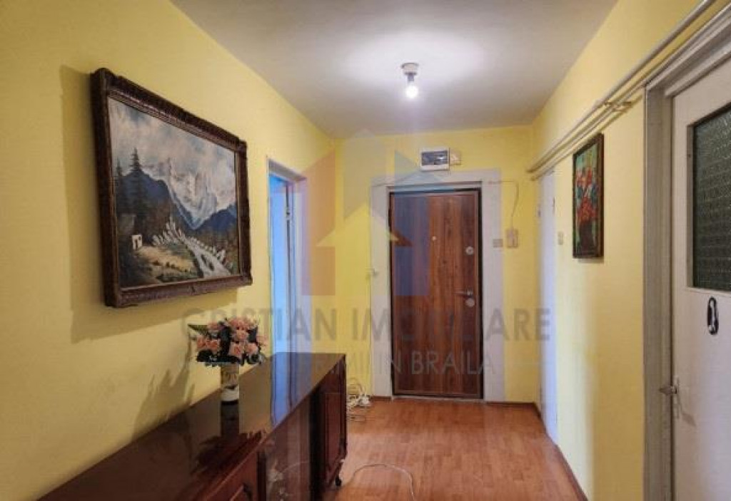 SPATIOS!! Ap 4 cam, conf 1 decomandat, Marna, 80 mp, bloc 1