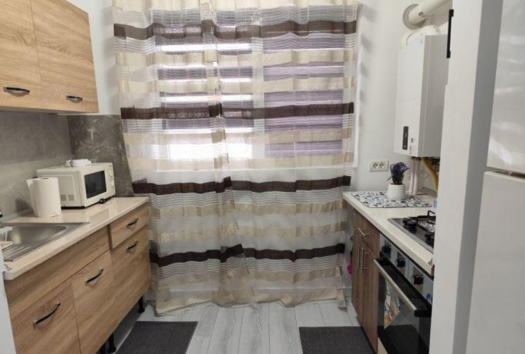 Dmitrie leonida berceni metrou studio parter inalt