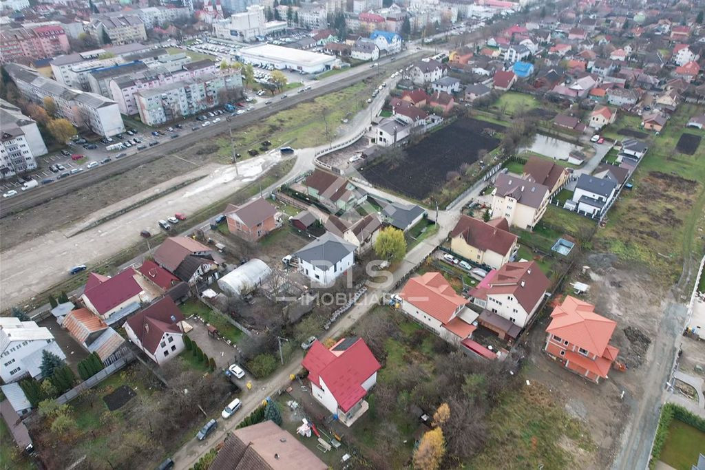 Teren 1000 mp Zona Exclusiva P+2 str. Vulturilor