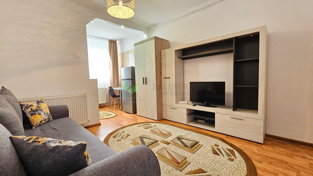 Garsoniera zona Judetean mobilata-utilata,300 Euro
