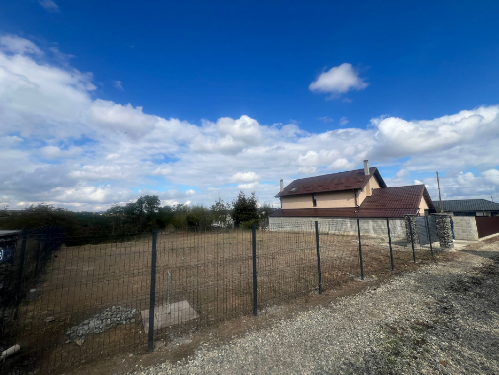Teren între case- Măgura Farbe- 1419 mp