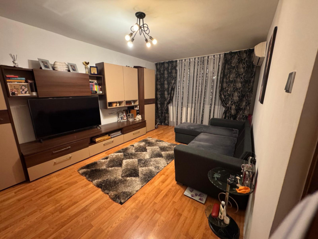 Apartament 3 camere, 64.34 mp utili, zona Amaradia