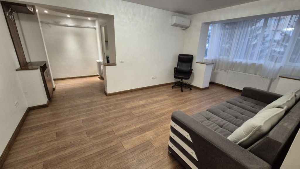 Apartament 2 camere, et. 2, ULTRACENTRAL, str. Victoriei